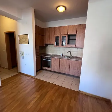 Апартаменти Eu Urban Retreat Скоп'є