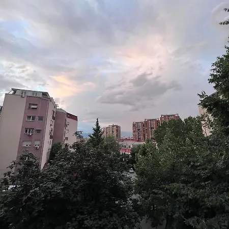 Апартаменти Eu Urban Retreat *